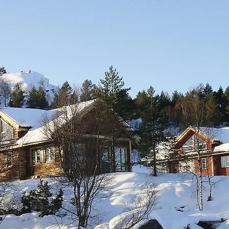 Dom wakacyjny 5 Bedroom Awesome In *